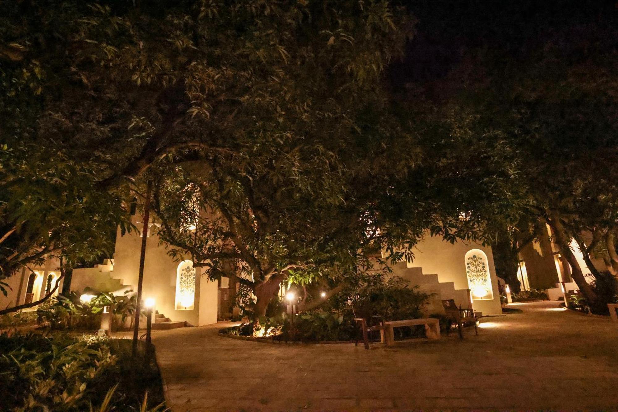 Le Casa Lion Resort A Premium Resort In ササン・ギル エクステリア 写真